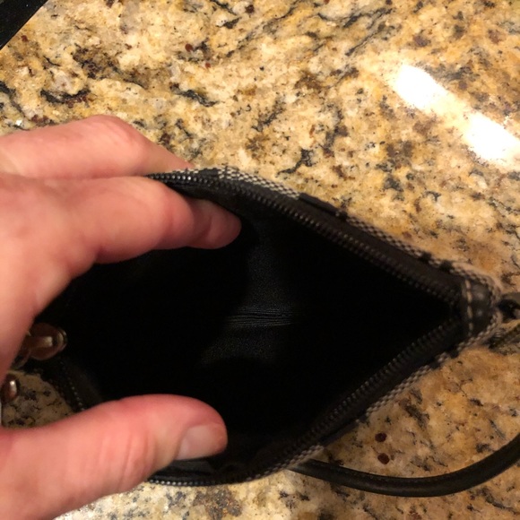 Coach small wristlet never used - Picture 2 of 3